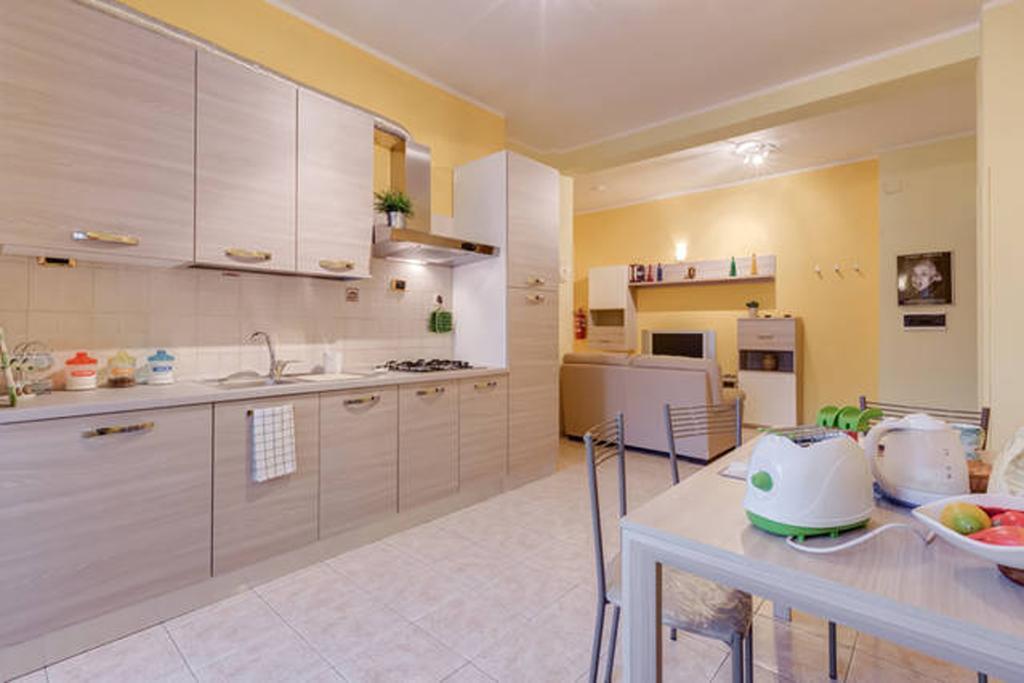 Pirhouse Apartman Róma Szoba fotó